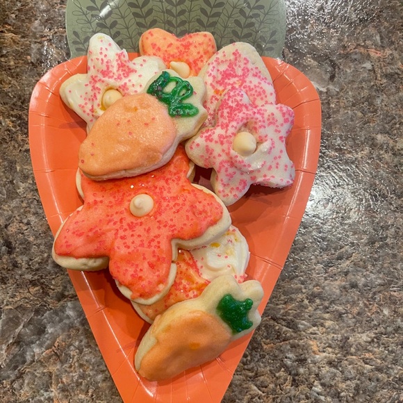 🥕🌷🌼Spring Collection of Metal Cookie or Fruit Cutters - Picture 6 of 10